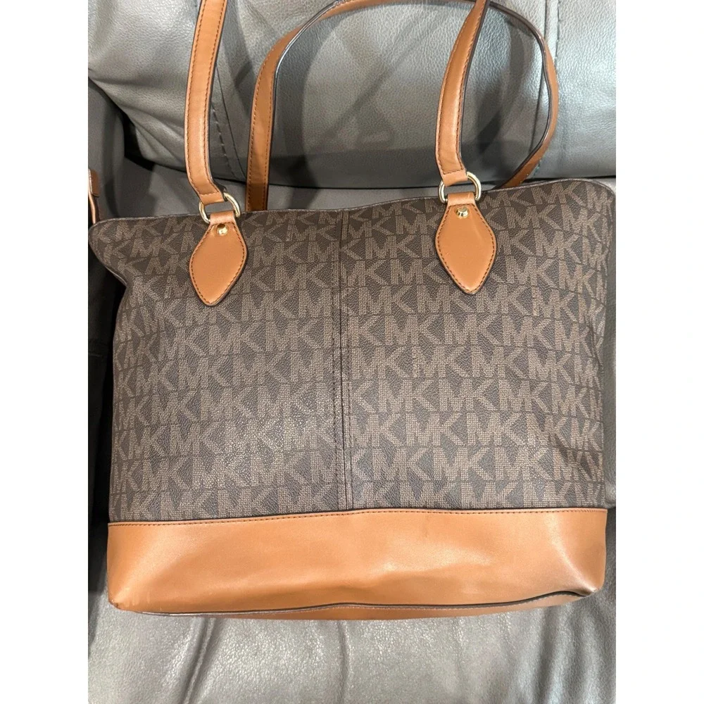 Michael Kors Signature PVC‎ Leather Tote Bag Brown Tan Shoulder Bag